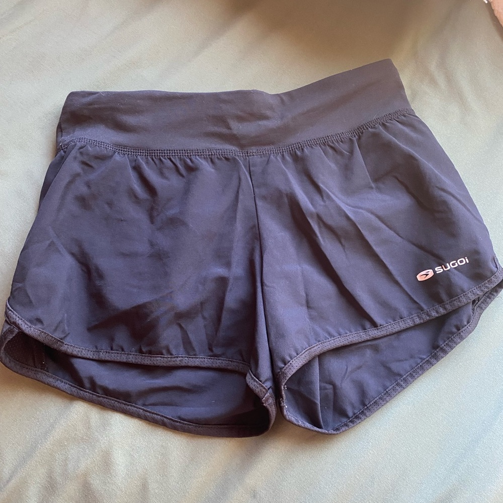 Running shorts